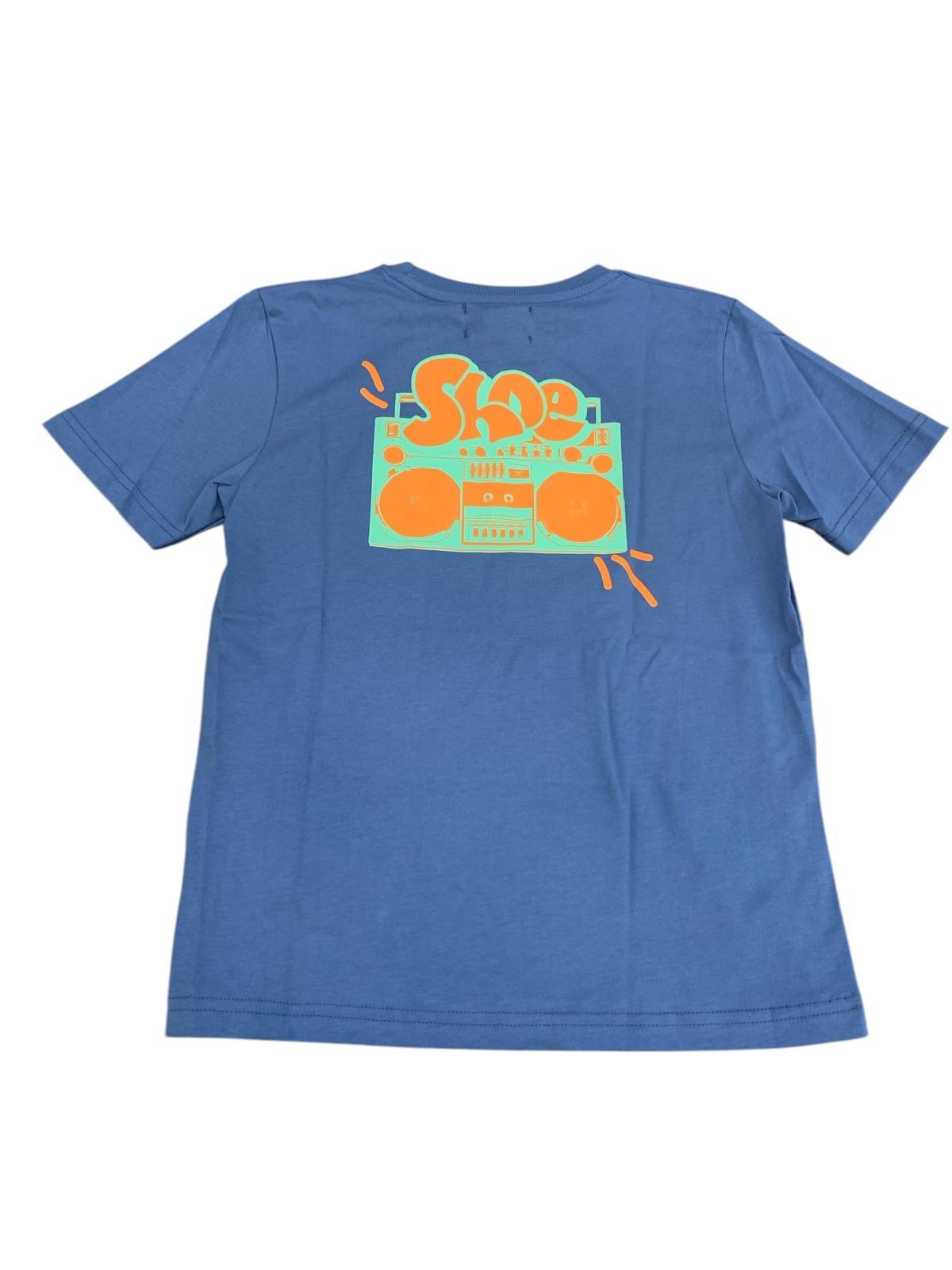 T-SHIRT - SHOE