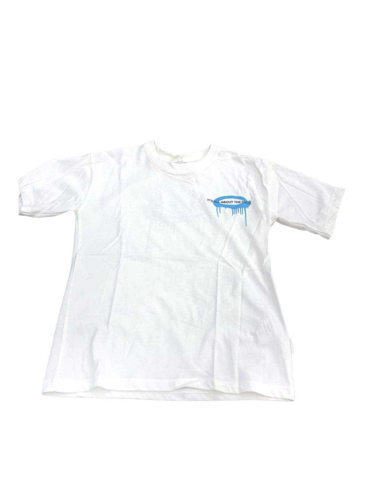 T-SHIRT - SHOE